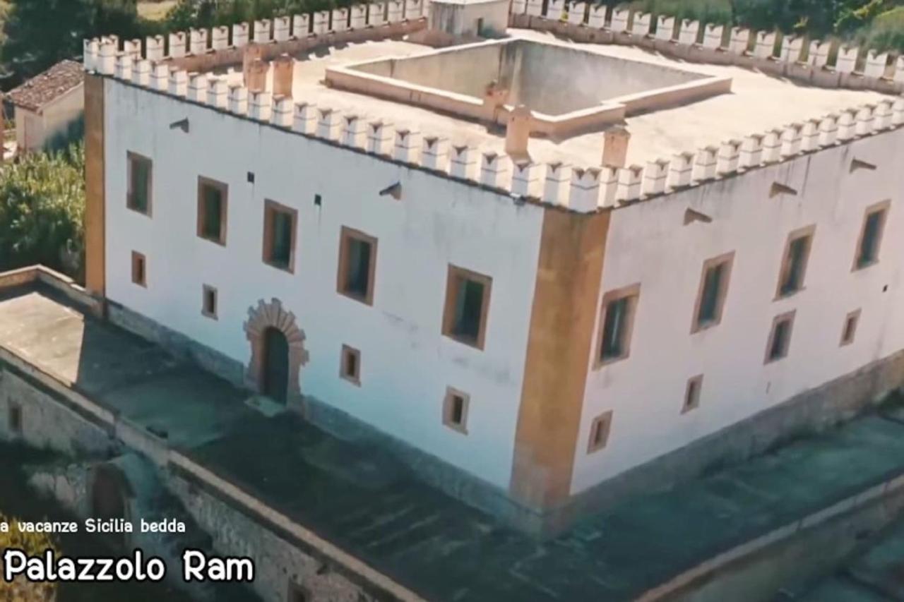 Casa Vacanze Sicilia Bedda 帕尔蒂尼科 外观 照片